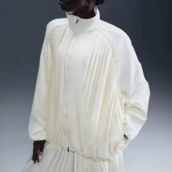 NWT Nike Sportswear Collection Women's Pleated Track Jacket HJ0516-133 SZ MEDIUM - Picture 2 of 5